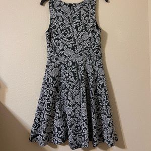 41hawthorn dress, hardly worn, great material, knee length dress, stitch fix